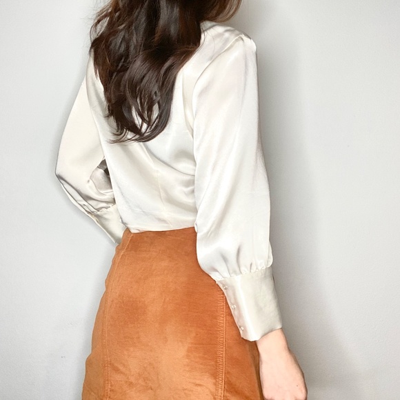 ❌❌ NOT AVAILABLE- NWT Zara Ivory Wrap Top ❌❌ - Picture 6 of 8